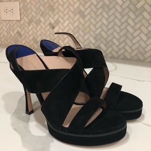 Stuart Weitzman The Hester Sandal size 6